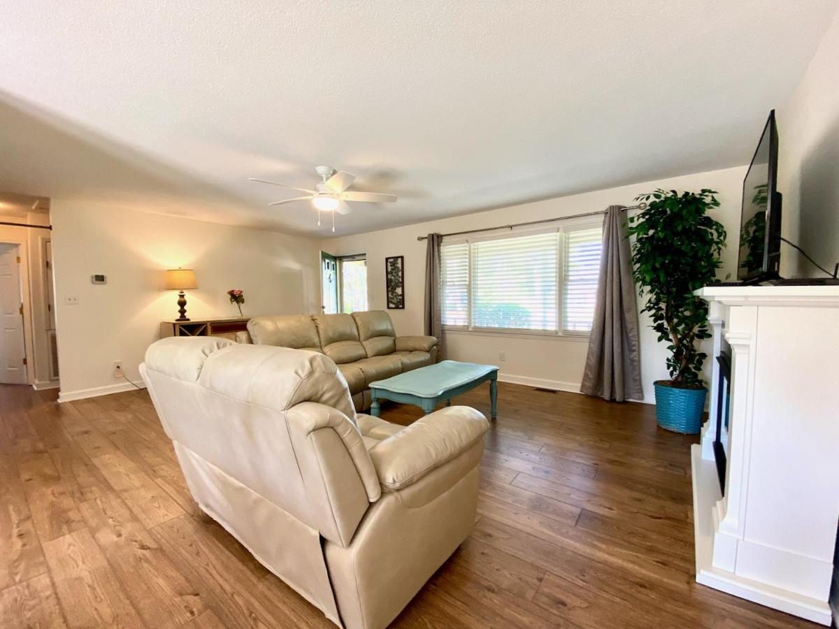 Cozy Three Bedroom House With Fireplace Wilmington Esterno foto