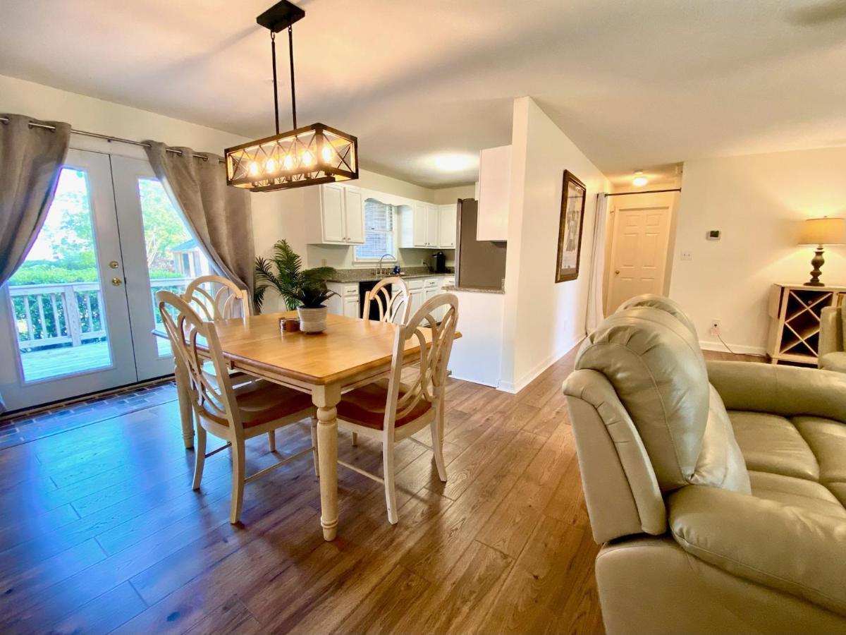Cozy Three Bedroom House With Fireplace Wilmington Esterno foto